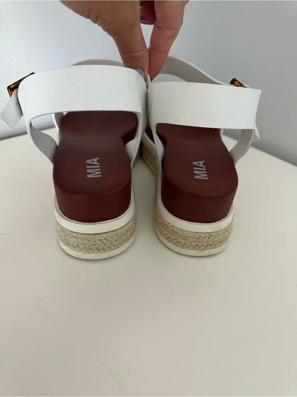 MIA White Ankle-Strap Espadrille Sandals with Brown Footbed Sz 8.5M